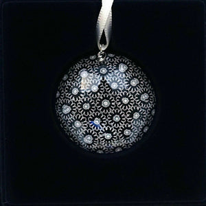 New in Box Swarovski Daisy Ornament Promotional Item 2020 #5535186 1 1/2 inches